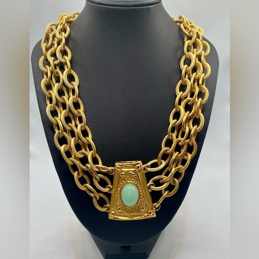 Vintage GIVENCHY RARE Triple Rope Gold Plate Chain Runway Green Stone Necklace